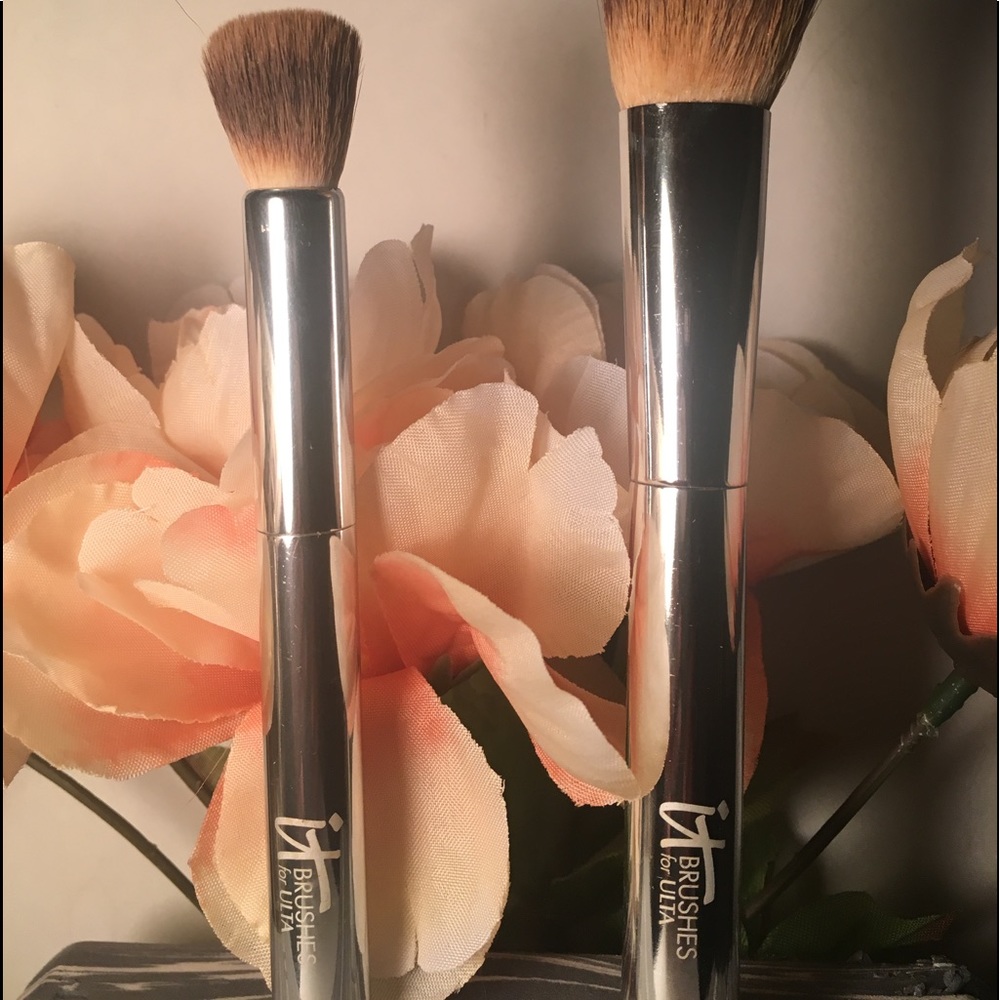 IT cosmetics brushes for ulta. - Picture 2 of 2